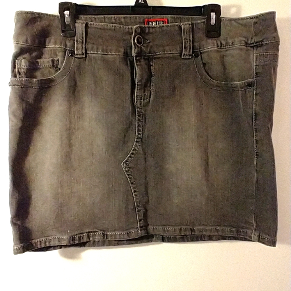 Ladies denim mini skirt